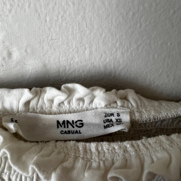 Eyelet Peasant Style White Crop Top Blouse - Picture 3 of 3